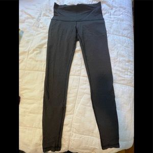 Lululemon High-Waisted Leggings. Speckled Black and White. Size 4.
